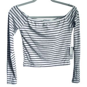 White and Black Cropped Long Sleeve Blouse medium